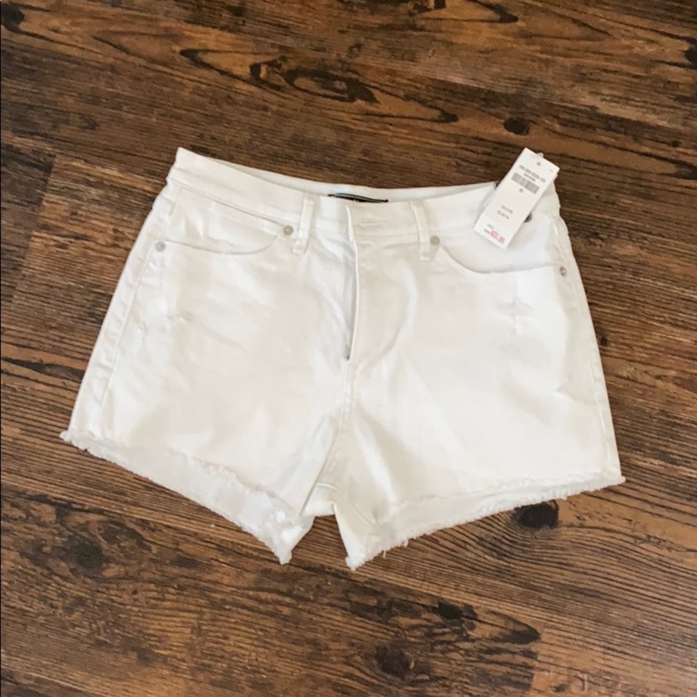 Abercrombie and Fitch white shorts